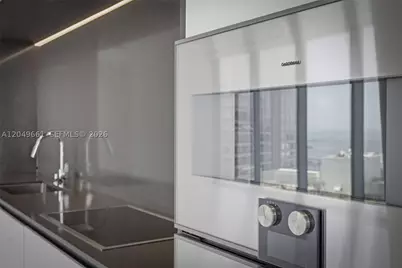 300 Biscayne Boulevard #4808W, Miami, FL 33131 - Photo 9