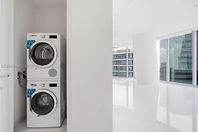 300 Biscayne Boulevard #4808W, Miami, FL 33131 - Photo 31