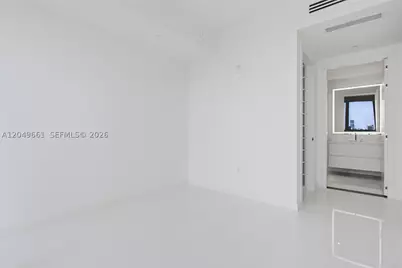 300 Biscayne Boulevard #4808W, Miami, FL 33131 - Photo 17