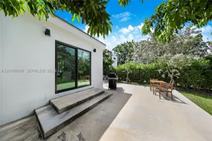 180 SW 38th, Miami, FL 33134 - Photo 17
