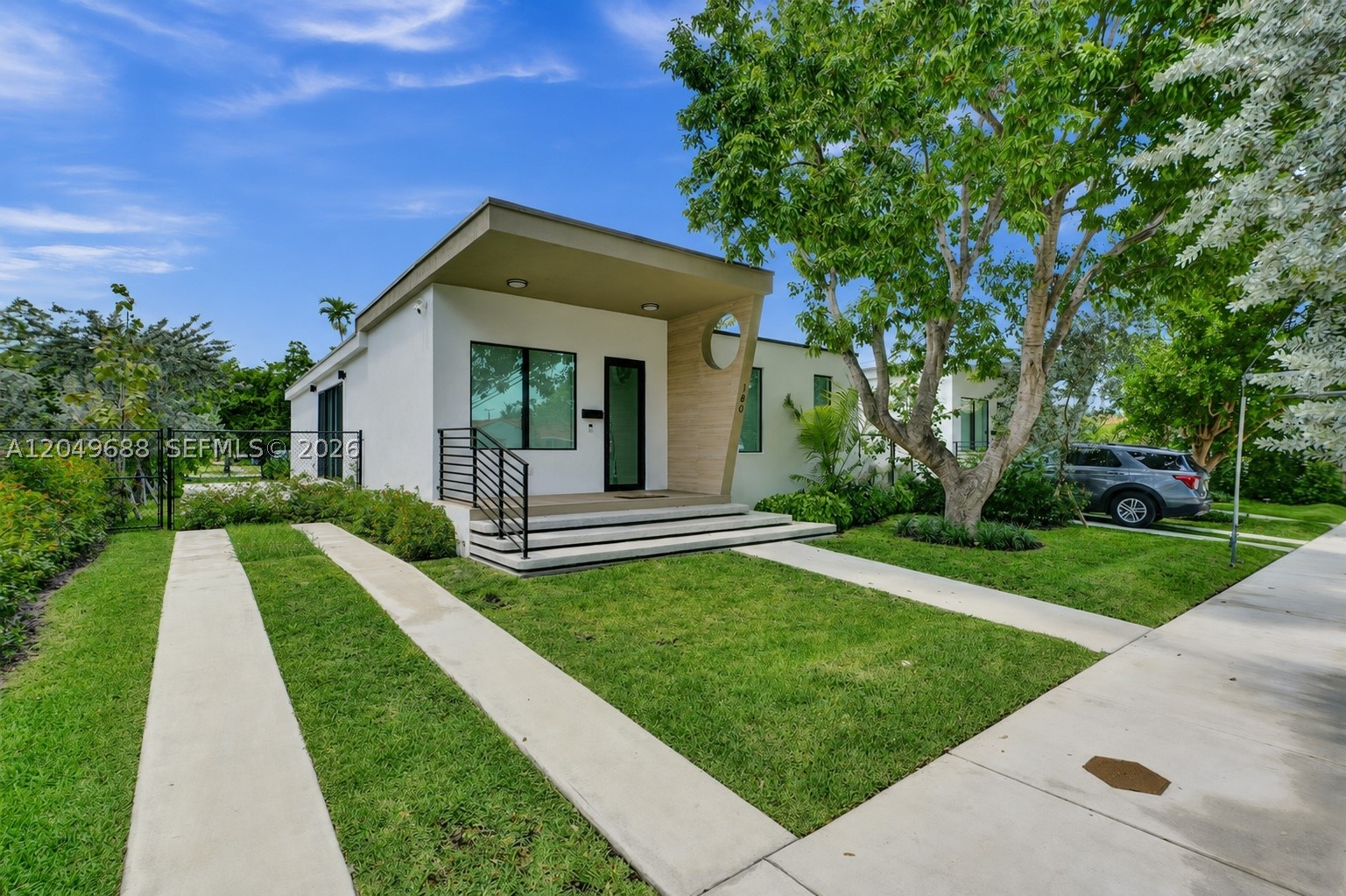 180 SW 38th - 180 SW 38th, Miami, FL 33134 Luxury Property | Jose Angel Pina