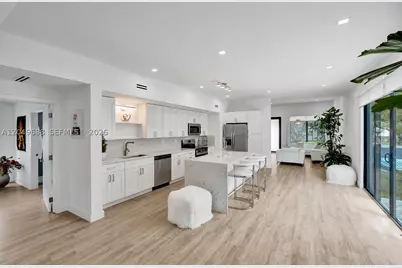 180 SW 38th, Miami, FL 33134 - Photo 5