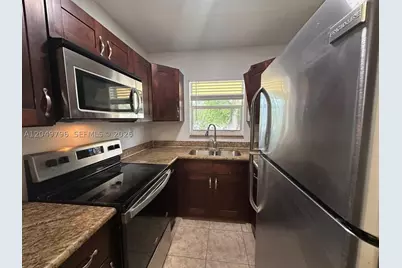 2640 NE 8th #17, Wilton Manors, FL 33334 - Photo 7