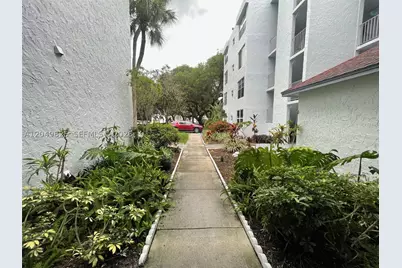 9441 Live Oak #209, Davie, FL 33324 - Photo 27