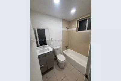 469 SW 3rd #9, Miami, FL 33130 - Photo 9
