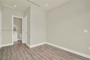 2889 SW 35th, Miami, FL 33133 - Photo 23