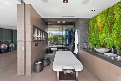 200 Biscayne Boulevard #PH-5404, Miami, FL 33131 - Photo 61