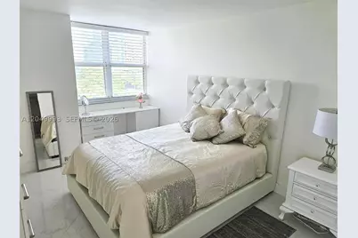 770 Claughton Island #602, Miami, FL 33131 - Photo 11