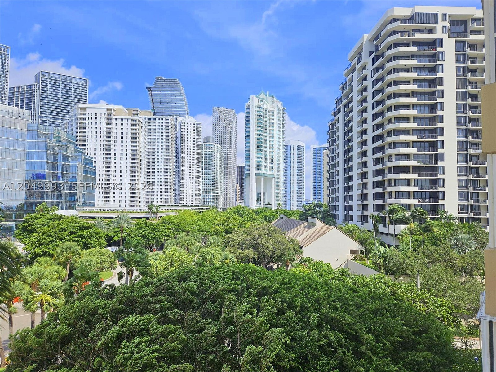 770 Claughton Island #602 - 770 Claughton Island #602, Miami, FL 33131 Luxury Property | Jose Angel Pina