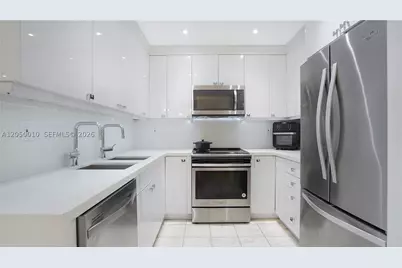4301 Collins #403, Miami Beach, FL 33140 - Photo 3
