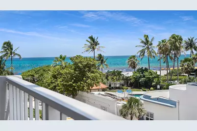 4301 Collins #403, Miami Beach, FL 33140 - Photo 9