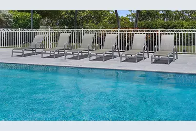 4301 Collins #403, Miami Beach, FL 33140 - Photo 13