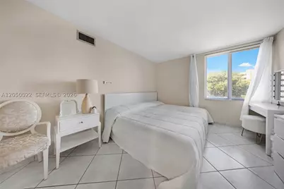 250 180th #352, Sunny Isles Beach, FL 33160 - Photo 13