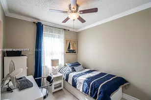 221 Waterside, Hypoluxo, FL 33462 - Photo 5