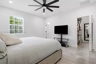 16930 SW 90th, Miami, FL 33196 - Photo 15