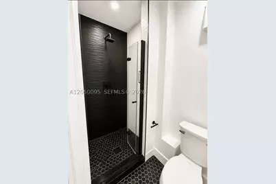 1039 NE 17th #-, Fort Lauderdale, FL 33304 - Photo 3