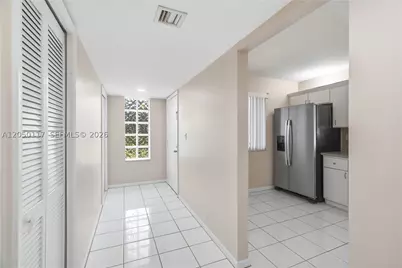 16252 Laurel #201, Weston, FL 33326 - Photo 5