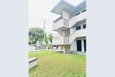 1545 NW 8th #105, Miami, FL 33136 - Photo 17