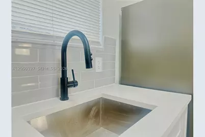 1545 NW 8th #105, Miami, FL 33136 - Photo 7