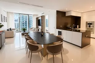 300 Biscayne Blvd, Miami, FL 33131 - Photo 9
