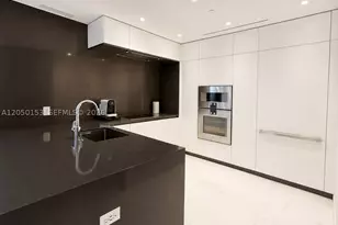 300 Biscayne Blvd, Miami, FL 33131 - Photo 5