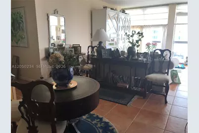 5055 Collins #4C, Miami Beach, FL 33140 - Photo 7
