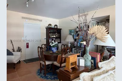 5055 Collins #4C, Miami Beach, FL 33140 - Photo 13