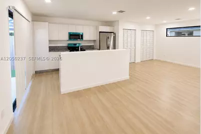 552 NW 7th #6, Florida City, FL 33034 - Photo 5