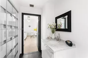 900 Biscayne, Miami, FL 33132 - Photo 21