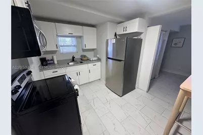 2211 NW 82nd #2, Miami, FL 33147 - Photo 11