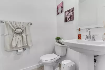 533 NE 5th, Florida City, FL 33034 - Photo 7