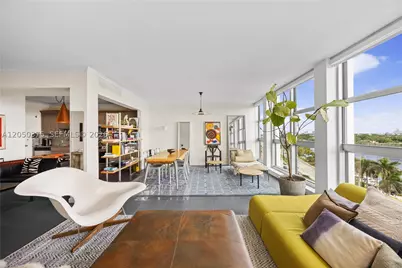 5055 Collins #9K, Miami Beach, FL 33140 - Photo 3