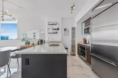 55 SE 6th #3807, Miami, FL 33131 - Photo 7