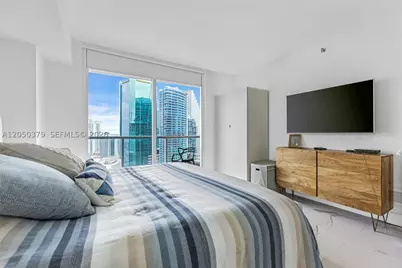 55 SE 6th #3807, Miami, FL 33131 - Photo 3