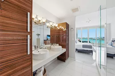 2020 N Bayshore #1908, Miami, FL 33137 - Photo 13