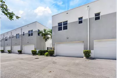 405 NE 35th #5, Oakland Park, FL 33334 - Photo 29