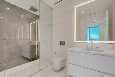 300 Biscayne Boulevard #3008W, Miami, FL 33131 - Photo 19