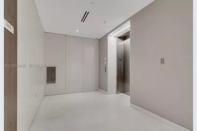 300 Biscayne Boulevard #3008W, Miami, FL 33131 - Photo 3