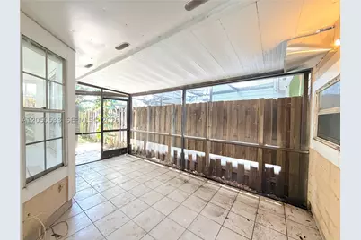 9850 W Heather, Miramar, FL 33025 - Photo 17