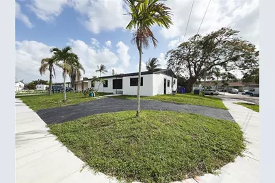 2401 SW 50th, Plantation, FL 33317 - Photo 3