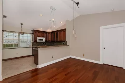 9852 NW 9th, Plantation, FL 33324 - Photo 9