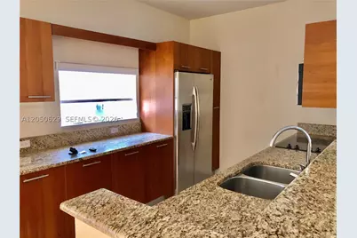 18451 NE 27th, Aventura, FL 33160 - Photo 3