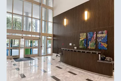 185 SW 7th #3704, Miami, FL 33130 - Photo 3