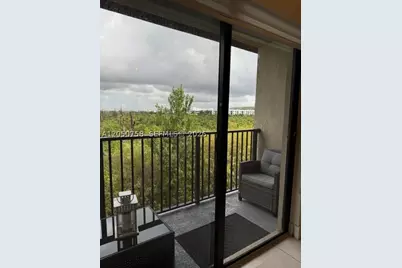 8031 NW 104th #32, Doral, FL 33178 - Photo 11