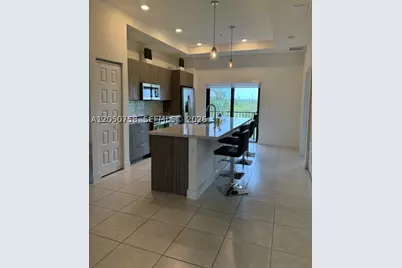 8031 NW 104th #32, Doral, FL 33178 - Photo 5