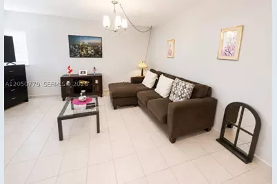 2145 Pierce #416, Hollywood, FL 33020 - Photo 11