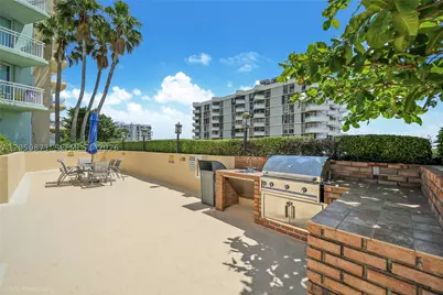 2475 Brickell #1107, Miami, FL 33129 - Photo 15