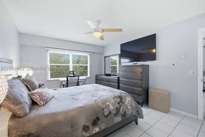 1300 SW 125th #406K, Pembroke Pines, FL 33027 - Photo 9
