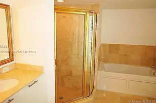 1800 N Bayshore, Miami, FL 33132 - Photo 9