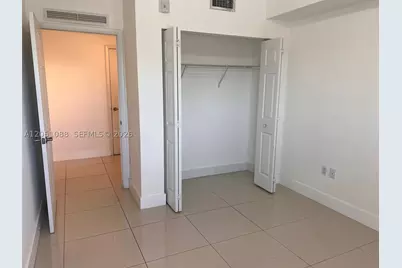 2300 NW 7th #304, Miami, FL 33125 - Photo 11